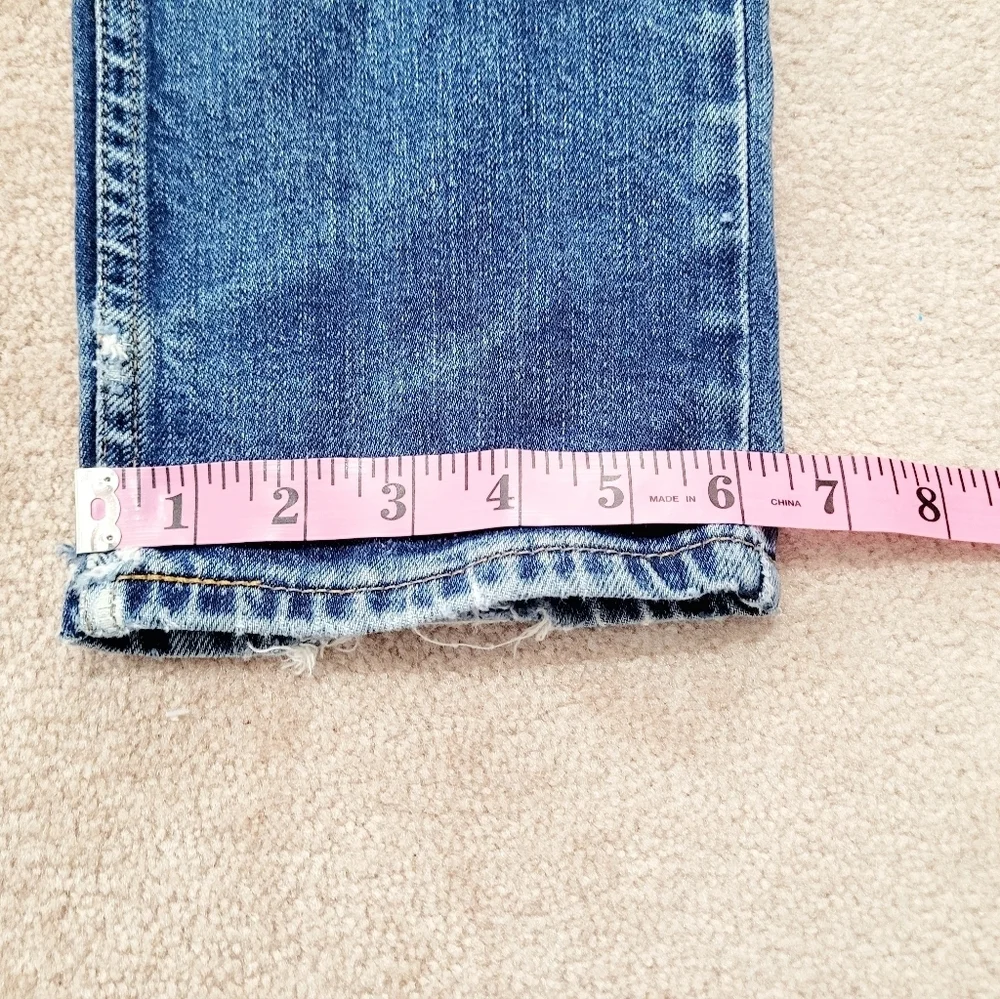 Levi’s Slim Fit Men’s Distressed Jeans – W31 L30 – Medium Wash –
